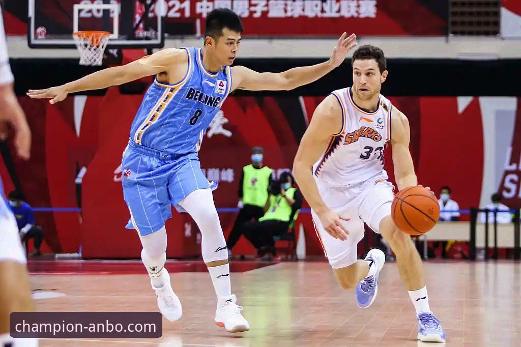 资深用户分享：从安博体育电脑版看上海男篮12连胜背后的战术革新